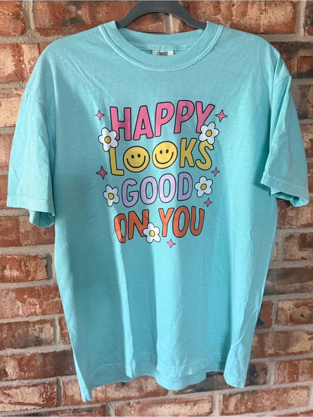 Comfort Colors Aqua 'Happy Looks Good On You' Graphic Tee